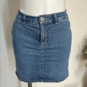 Gloria Vanderbilt Classic Blue Skort